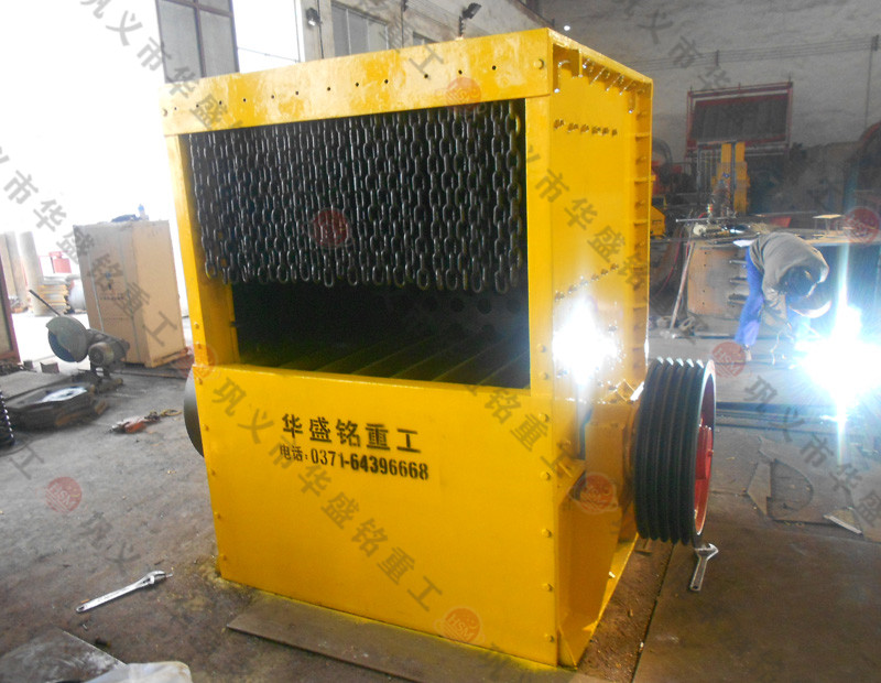 建一个大石头破碎机厂需要投资多少钱？